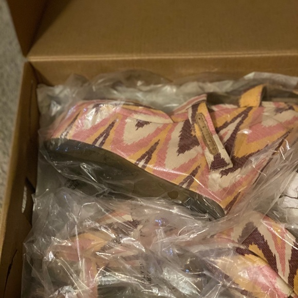 Nine West wedge sandals - Picture 2 of 4